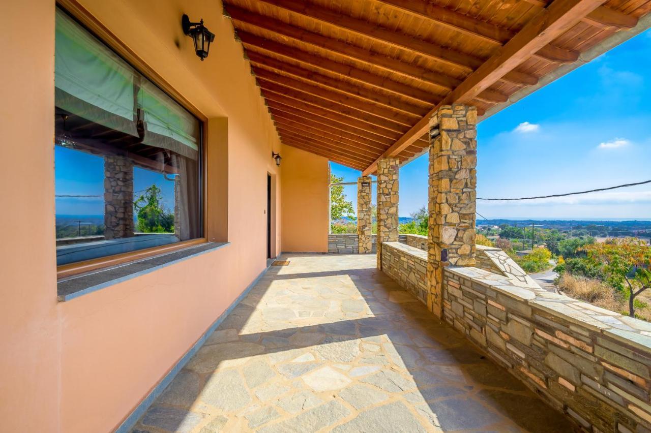 Luxurious Villa With Gorgeous View And Bbq アレクサンドルポリス エクステリア 写真