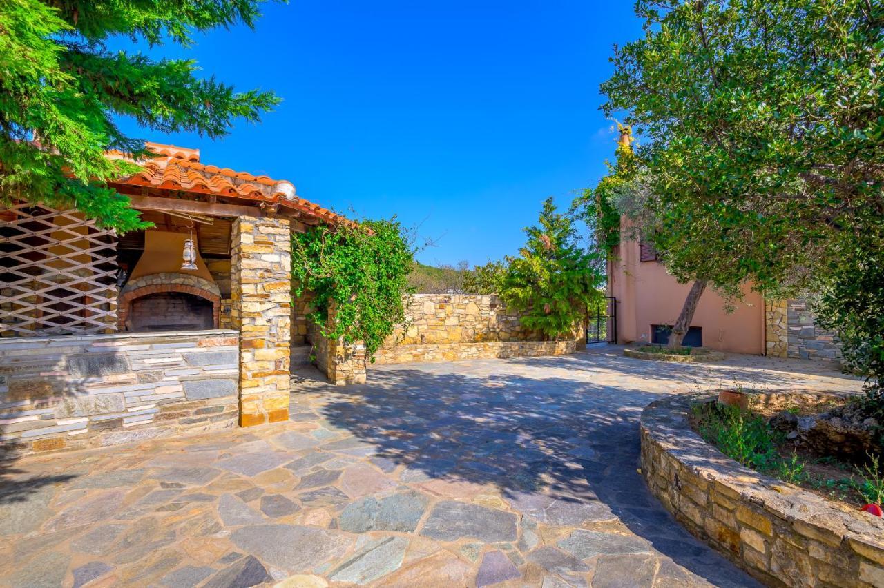 Luxurious Villa With Gorgeous View And Bbq アレクサンドルポリス エクステリア 写真