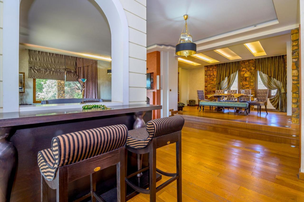 Luxurious Villa With Gorgeous View And Bbq アレクサンドルポリス エクステリア 写真