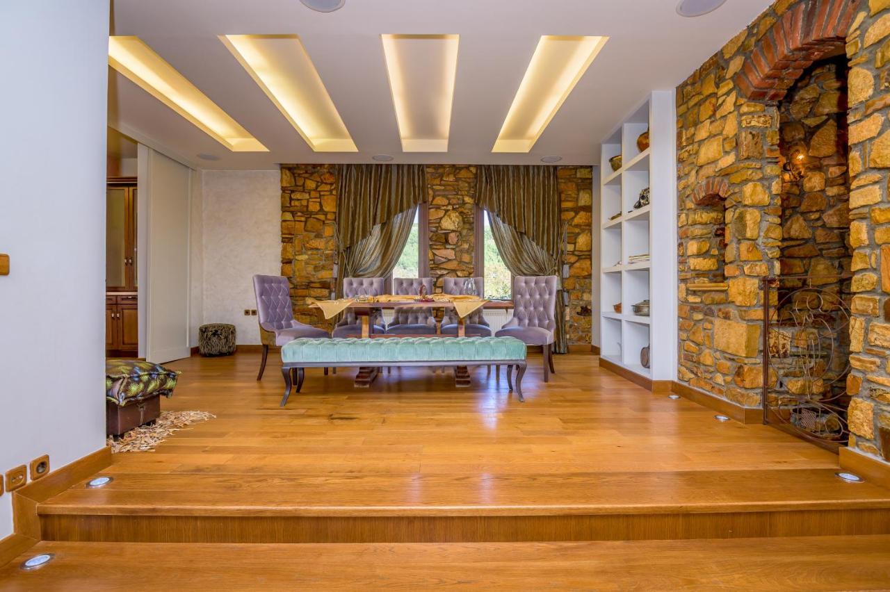 Luxurious Villa With Gorgeous View And Bbq アレクサンドルポリス エクステリア 写真